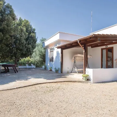 Vakantiehuis 2 Bedroom Stunning In Br